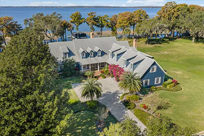 1200 PENINSULA DRIVE Tavares FL