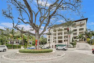 3535 Hiawatha Ave 405 #405 Miami FL