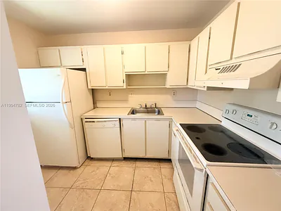 109 Gardens Dr 203 #203 Pompano Beach FL