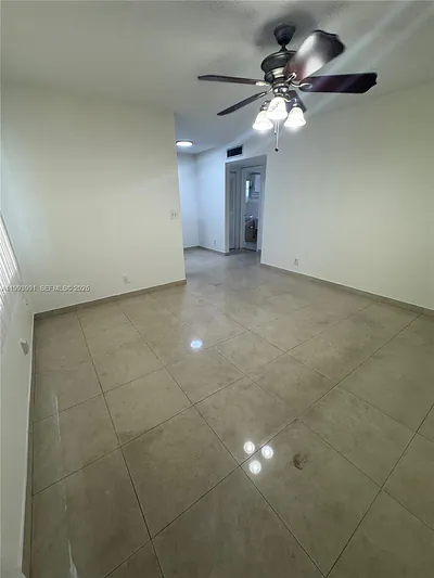 30 SE 4th Ave 116 #116 Hallandale Beach FL