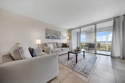 575 Oaks Lane 1009, Pompano Beach, FL 33069 #1009 Pompano Beach FL
