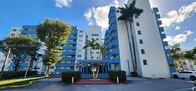5050 NW 7th St 210 #210 Miami FL