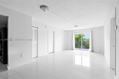 4801 NW 7th Street 40716 #40716 Miami FL