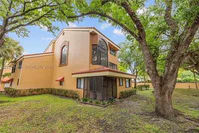 15485 N Miami Lakeway N 208-2 #208-2 Miami Lakes FL