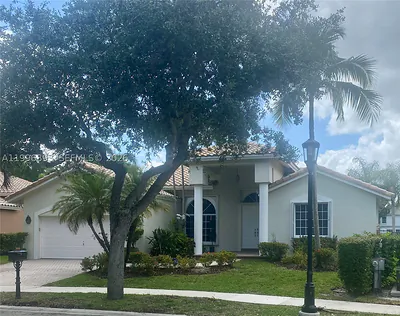 3066 Lakewood Cir 3066 #3066 Weston FL