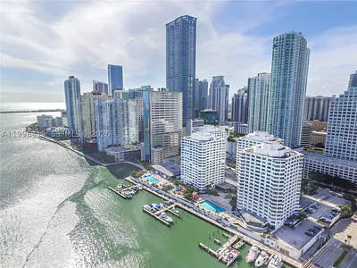 801 Brickell Bay Dr 1961 #1961 Miami FL