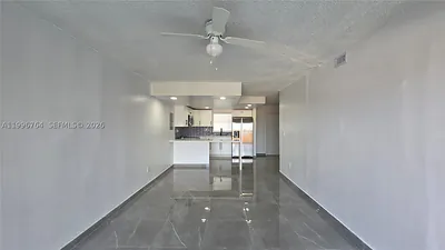 9375 Fontainebleau Blvd L420 #L420 Miami FL