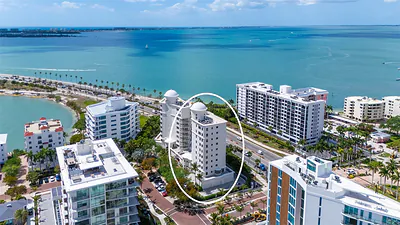 128 GOLDEN GATE POINT 901/1001 #901/1001 Sarasota FL
