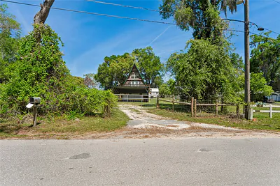 9366 CR 649 Bushnell FL