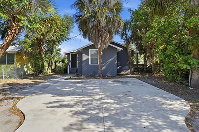 2717 13TH AVENUE S St Petersburg FL