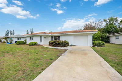 2501 CASS STREET Sarasota FL