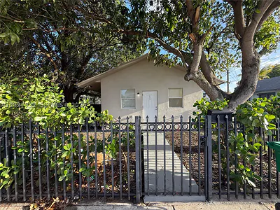 253 NW 48th St / #/ Miami FL