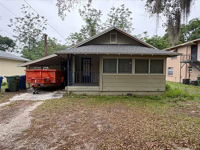 425 AVENUE B NE Winter Haven FL