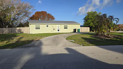 2538 SE Allen Street, Port St. Lucie, FL 34984 Port St Lucie FL