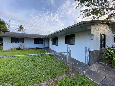 5940 NW 20th St 44 #44 Lauderhill FL