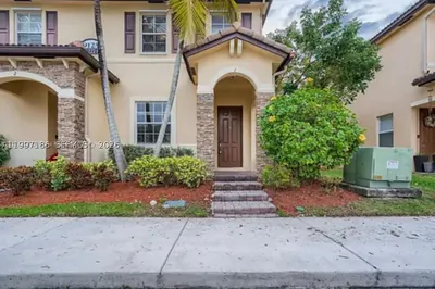 9125 SW 227th St 1 #1 Cutler Bay FL