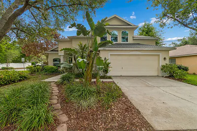 2901 RED COAT CIRCLE Brandon FL