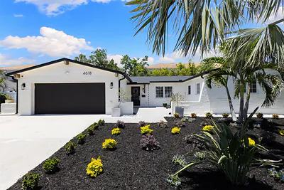 4618 BAYSHORE BOULEVARD NE St Petersburg FL