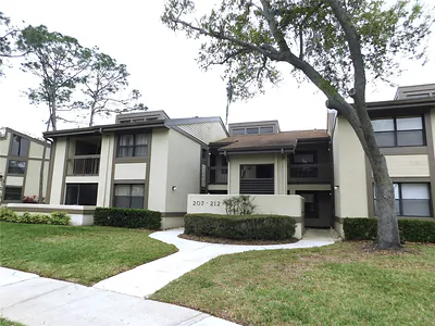 207 WOODLAKE WYNDE 207 #207 Oldsmar FL