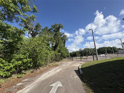 14527 13TH STREET Dade City FL
