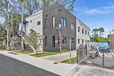 753 NW 30th St 1 #1 Miami FL