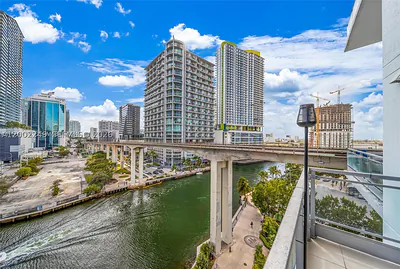 92 SW 3rd St 902 #902 Miami FL