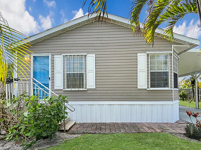 7568 SE Swan Avenue, Hobe Sound, FL 33455 Hobe Sound FL