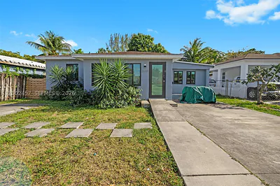 2410 Jackson St Hollywood FL