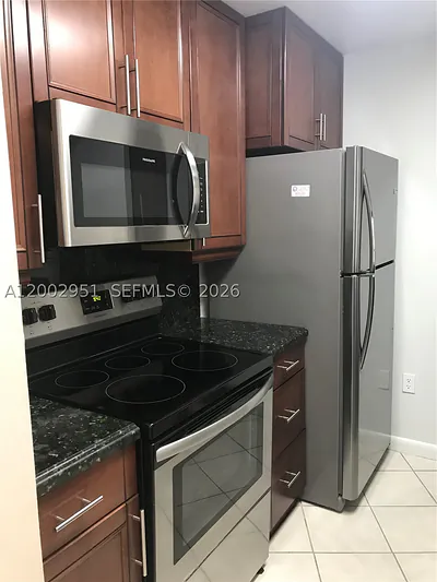 7075 NW 186th St C408 #C408 Hialeah FL