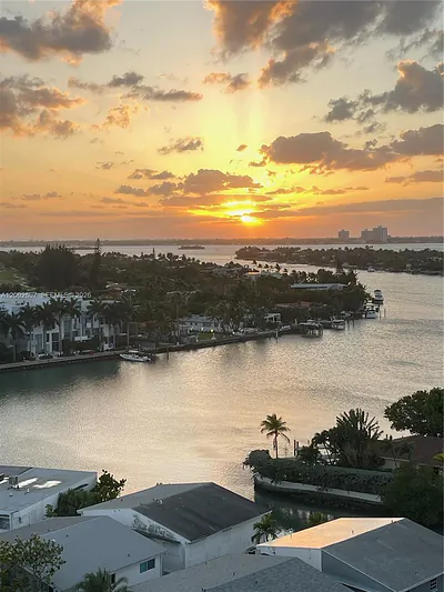 7441 Wayne Ave 11A #11A Miami Beach FL