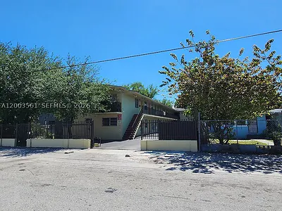 300 NE 78th St 14 #14 Miami FL