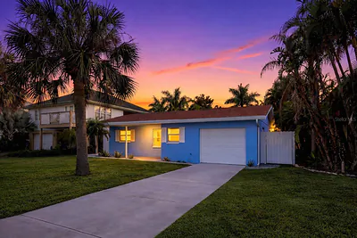 17734 1ST STREET E Redington Shores FL