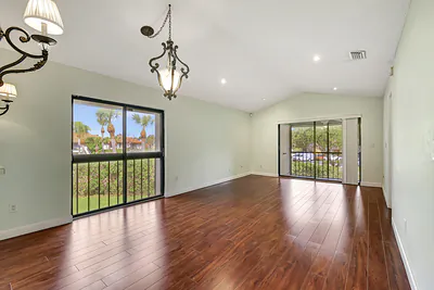 351 Club Circle 207, Boca Raton, FL 33487 #207 Boca Raton FL