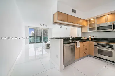 31 SE 5th St 3210 #3210 Miami FL