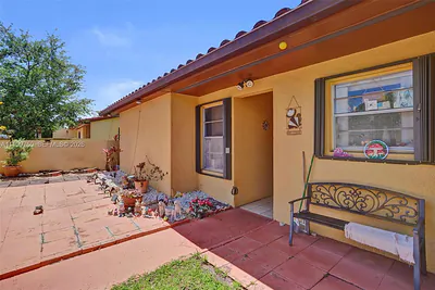 8618 SW 148th Pl Miami FL