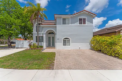 13891 SW 39th Ter Miami FL