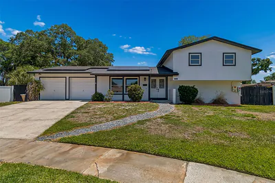 7111 GATEWAY COURT Tampa FL
