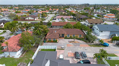 13911 SW 18th Ter Miami FL
