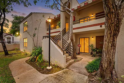 20015 NE 3rd Ct 6 #6 Miami FL