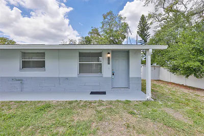 5637 GOLDEN NUGGET DRIVE Holiday FL