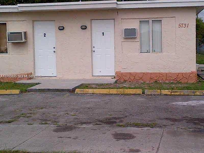 5731 Flagler St 1 #1 Hollywood FL