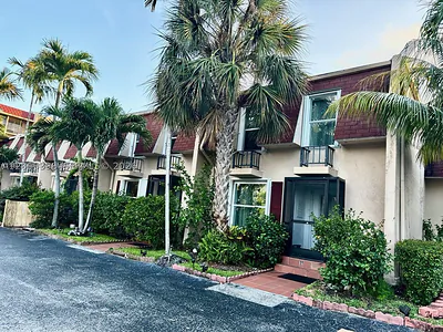 1001 Three Islands Blvd 31 #31 Hallandale Beach FL