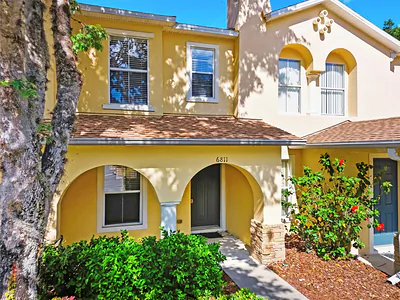 6811 DARTMOUTH HILL STREET Riverview FL