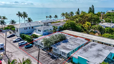 318 Walnut St Hollywood FL