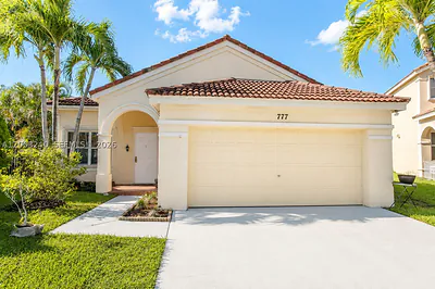 777 Tanglewood Cir Weston FL