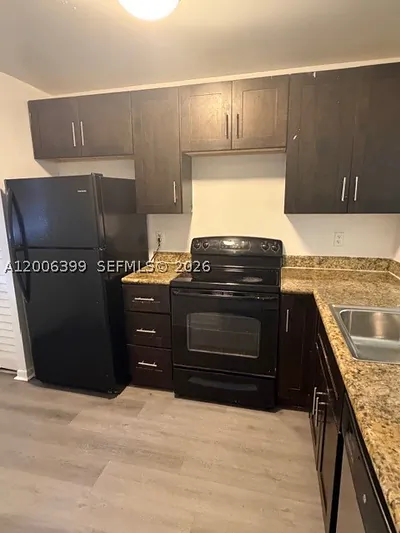 20800 NE 8th Ct 106-17 #106-17 Miami FL