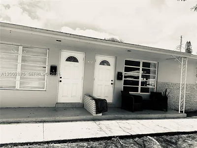 412 SW 10th St 1-2 #1-2 Hallandale Beach FL