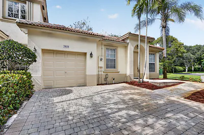 7915 NW 20th Street, Pembroke Pines, FL 33024 Pembroke Pines FL
