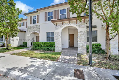 12429 NW 23rd Ct Miami FL