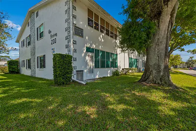200 GLENNES LANE 112 #112 Dunedin FL